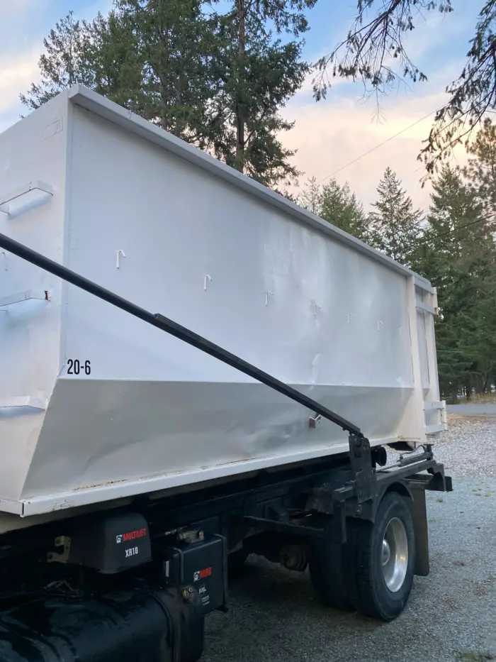 Clean Dumpster Delivery Kelowna Earth-Wise